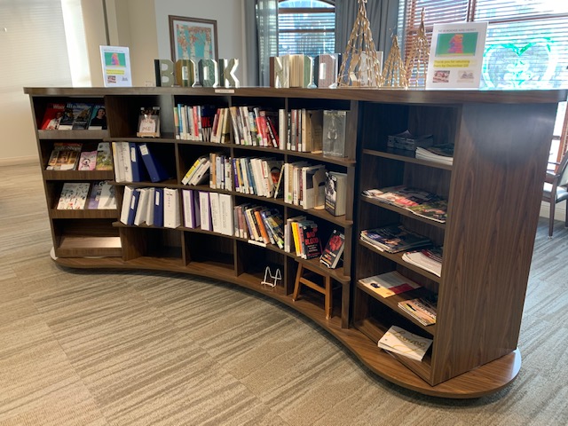 Home Service Impact Story: Book Nook at Oakwood Village Prairie Ridge